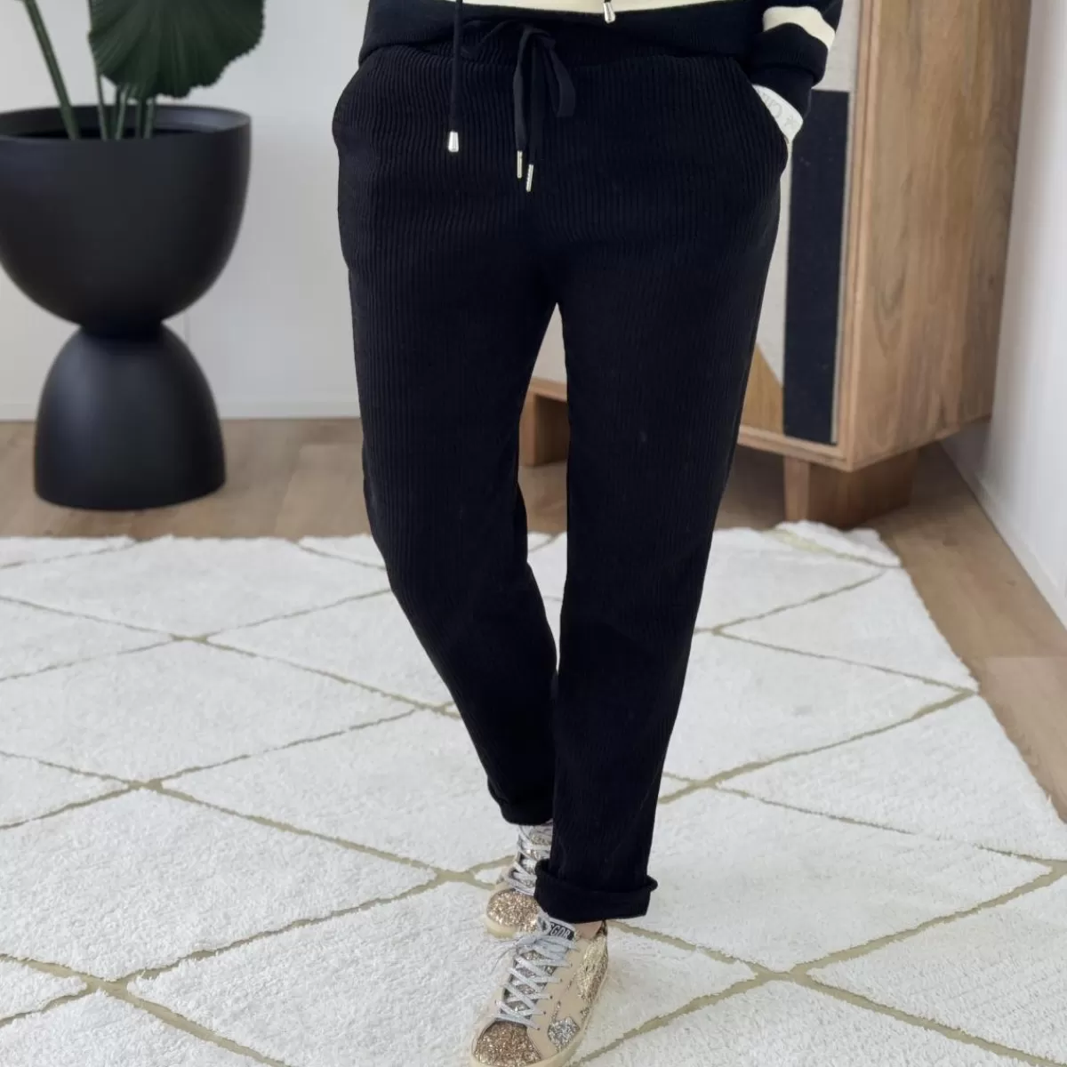Pantalon denis noir (du 34 au 40)<Le Dressing de Sarah D Cheap